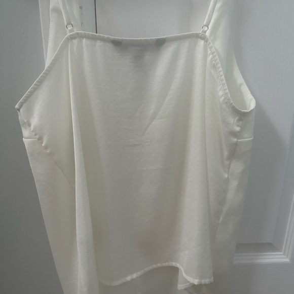Two Banana Republic Silky Camisoles Size XS - Picture 7 of 10